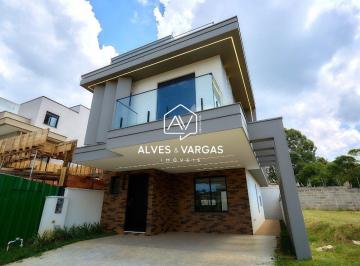 Casa · 244m² · 4 Quartos · Casa à venda - em Santa Cândida