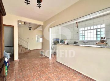 Casa · 203m² · 4 Quartos · 2 Vagas · Casa para locação com 161m², 4 quartos e 2 vagas no Jardim Canaã !