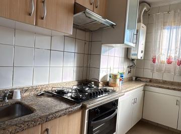 Apartamento · 107m² · 3 Quartos · 2 Vagas · Apartamento com 3 dormitórios e varanda para locação