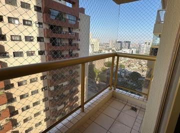 Apartamento · 107m² · 3 Quartos · 2 Vagas · Apartamento com 107m², 3 dormitórios e varanda