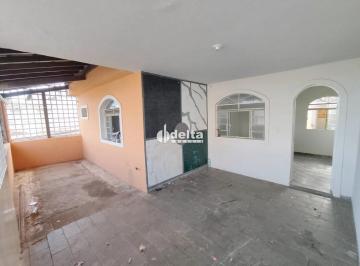 Casa · 120m² · 3 Quartos · 1 Vaga · Casa com 3 quartos sendo 1 suíte disponível para venda no bairro Daniel Fonseca em Uberlândia.
