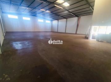 Comercial · 600m² · 5 Vagas · Galpão disponível para locação no bairro Nossa Senhor Das Graças em Uberlândia-MG