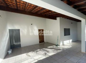 NULL · Casa residencial com 4 quartos sendo 1 suíte disponível para locação no bairro Planalto em Uberlândi