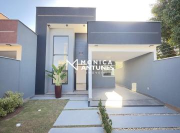 Casa · 176m² · 3 Quartos · 2 Vagas · Casa com Piscina à Venda em Itaipuaçu | 3 Quartos | Área Gourmet