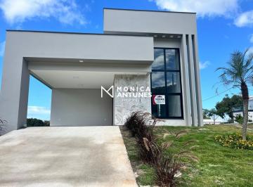 Casa · 124m² · 3 Quartos · 2 Vagas · Casa com 3 Quartos e Suíte com Closet à Venda no Condomínio Vivere