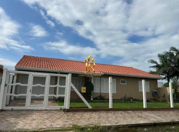 Casa · 130m² · 3 Quartos · 2 Vagas · Casa 3 dormitorios á venda á venda em Tramandaí | Bairro Centro