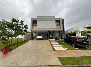 Casa · 454m² · 4 Quartos · 2 Vagas · Casa em Alphaville - Rio das Ostras, RJ por 1