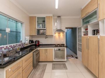 img0 · Sobrado para venda em Jardim Marisa com 3 quartos, sendo 3 suítes, 168m²