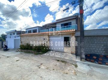 Casa · 3 Quartos · CASA À VENDA COM PISCINA – CONFORTO E ESPAÇO PARA TODA A FAMÍLIA