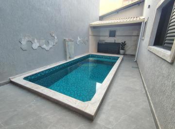 Casa · 69m² · 3 Quartos · 2 Vagas · Casa 3 dormitórios bem localizada próximo ao centro Caiçara!