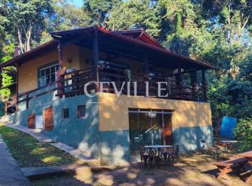 Casa · 300m² · 4 Quartos · Casa 4 quartos com ótima privacidade em condomínio