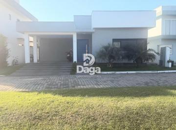 Casa · 180m² · 3 Quartos · 2 Vagas · Casa Alto Padrão em Campeche, Florianópolis/SC