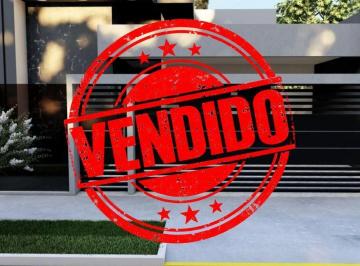 Casa · 128m² · 3 Quartos · 4 Vagas · Casa à venda no bairro Metropolitano II - Umuarama/PR