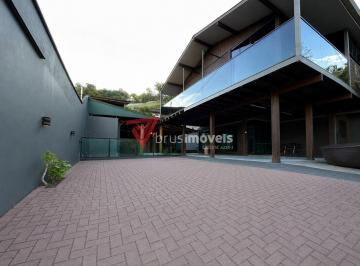 Casa · 380m² · 4 Quartos · 2 Vagas · Casa Alto Padrão no Centro de Guabiruba