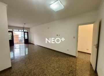 d8ccf642b74b79af2030140405354707d4b209c9 · Apartamento semi-mobiliado de 3 dormitórios com suíte e lazer na Ponta da Praia – Conforto e excelen