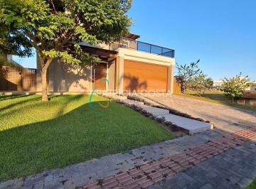 Casa · 310m² · 3 Quartos · 2 Vagas · Casa à venda no Condomínio Garopaba Internacional- Garopaba/SC