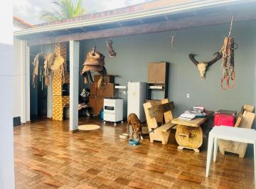 Casa · 250m² · 4 Quartos · 5 Vagas · Casa à venda no bairro jardim patricia - Uberlândia - MG