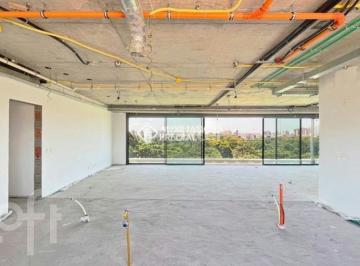 f745236f · Apartamento, 3 dormitórios, 246.7 m², em Chácara das Pedras