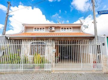 Casa · 208m² · 3 Quartos · 2 Vagas · Sobrado para alugar em Pinheirinho de 208.00m² com 3 Quartos, 1 Suite e 2 Garagens