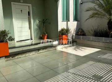Casa · 195m² · 3 Quartos · 2 Vagas · Casa para alugar em Jardim Bonsucesso de 195.00m² com 3 Quartos, 1 Suite e 2 Garagens