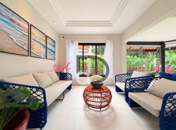 5a205790c9de629dbf66d7577ee73774deedf800 · Casa recém-reformada com 5 suítes em condomínio com serviço de praia