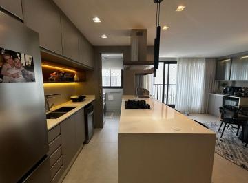 ee8e8440f9aec02bb4de0a8ba6c3f4bf153154e9 · Apartamento com 3 quartos e 2 vagas à venda no bairro Estreito, em Florianópolis.