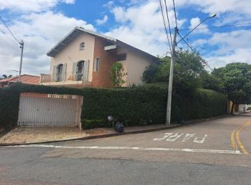 img0 · Casa para venda em Jardim das Samambaias com 3 quartos, sendo 1 suíte, 303m²