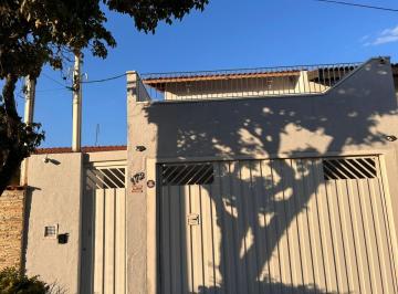 img0 · Casa para venda e locação em Vila Galvão com 3 quartos, sendo 1 suíte, 196m²