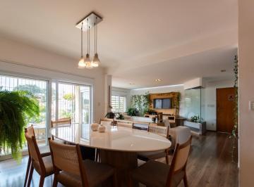 img0 · Casa para venda em Pacaembu com 4 quartos, sendo 3 suítes, 400m²