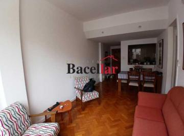 Apartamento · 90m² · 3 Quartos · Apartamento : / Residencial / Copacabana