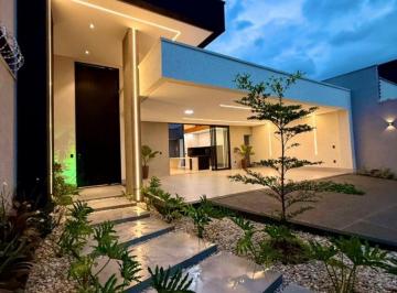 Casa de 3 quartos, Mogi das Cruzes · Condomínio Aruã Brisas | 3 Suítes | 300m² de Área Construída | Sofisticação, Conforto e Exclusividad
