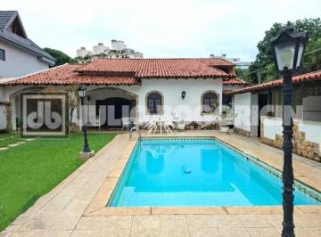 Casa · 630m² · 4 Quartos · 8 Vagas · Barra da Tijuca espetacular casa linear 4 quartos 1 suíte edícula 8 vagas