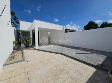 Casa · 160m² · 3 Quartos · 4 Vagas · Belissima casa com cozinha ilhada em Nova Parnamirim/RN