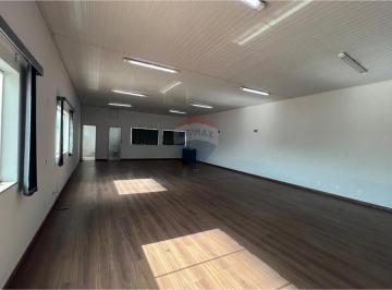 Comercial · 90m² · Sala Comercial para alugar em Centro de 90.00m²