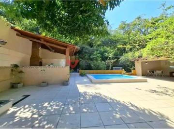Casa · 147m² · 3 Quartos · 1 Vaga · Casa à Venda em Laranjeiras RJ: 3 Quartos, 147m², R$2.400.000
