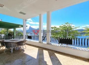 Casa · 458m² · 4 Quartos · 2 Vagas · Casa à venda na Urca: 458m², 4 quartos, 2 vagas e lazer