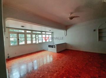 Casa · 276m² · 10 Quartos · 2 Vagas · Casa de Vila Clássica: Copacabana, 3 andares bem localizados