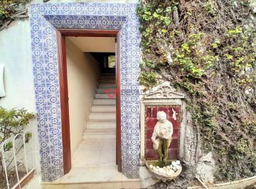 Comercial · 322m² · 8 Quartos · 2 Vagas · Casa na tradição Imperial de São Cristóvão, R$650mil