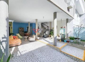 Casa · 250m² · 6 Quartos · 2 Vagas · Casa à venda em Botafogo: 250m², 6 quartos, 2 vagas