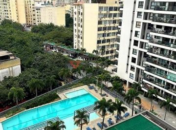 Apartamento · 72m² · 2 Quartos · 1 Vaga · Apartamento à venda no Flamengo: 72m², 2 quartos, 1 vaga