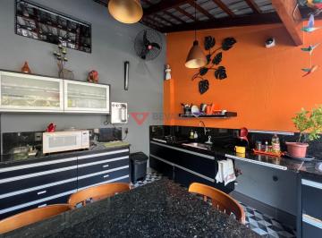 Comercial · 300m² · 7 Quartos · Pousada (prédio) à venda no Catete: 300m², 6 suítes