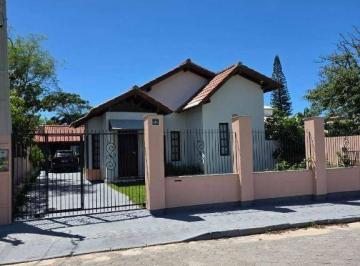 759f26efb8480898b9056d3861cc3fcea257261e · Casa com 4 dormitórios à venda, 169 m² por R$ 2.200.000,00 - Campeche - Florianópolis/SC