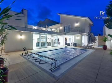 b82f1515e98ca1850900c268712b131cbd119629 · Casa em Condomínio Arujá 5, 728m², 4 dormitórios com suíte, 4 salas, 1 sala de cinema, área gourmet,