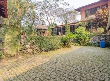 Casa · 306m² · 3 Quartos · 10 Vagas · Casa no condomínio Clube Castelo para venda com 3 quartos, sendo 2 suítes, 306m²