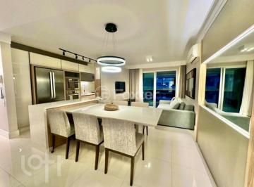 e4e00533 · Apartamento, 2 dormitórios, 155 m², em Agronômica