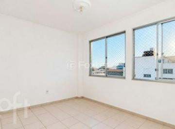 42c1e97f · Apartamento, 2 dormitórios, 54 m², em Centro