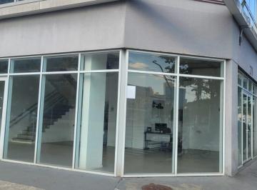 Comercial · 238m² · Loja na Rua Malvina Ferrara Samarone, N. 195 - Loja 5 • 238 m²