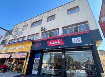 Comercial · 25m² · Sala comercial para locação na Vila Galvão com 25 m² em localização estratégica