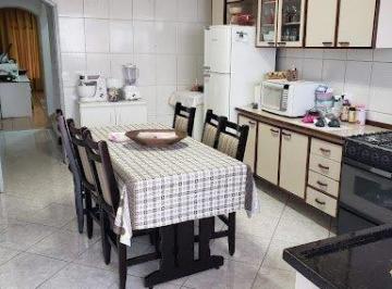 Casa · 180m² · 2 Quartos · 2 Vagas · Sobrado Espaçoso com 3 Dormitórios, Suíte e 2 Vagas de Garagem em Guarulhos/SP