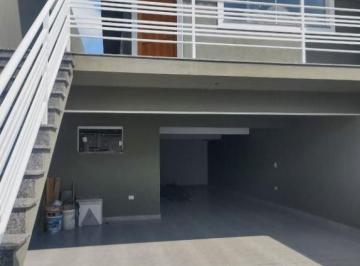 Casa · 150m² · 3 Quartos · 5 Vagas · Casa com 3 dormitórios, suíte e 5 vagas de garagem ao lado da Praça Nossa Senhora Aparecida